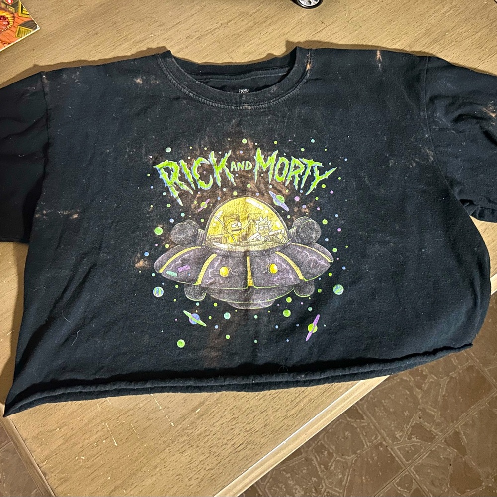 Rick and Morty crop tee